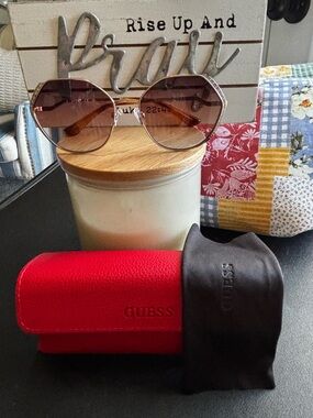 GUESS Women's Brown Gradient Lens Sunglasses with Gold Frame